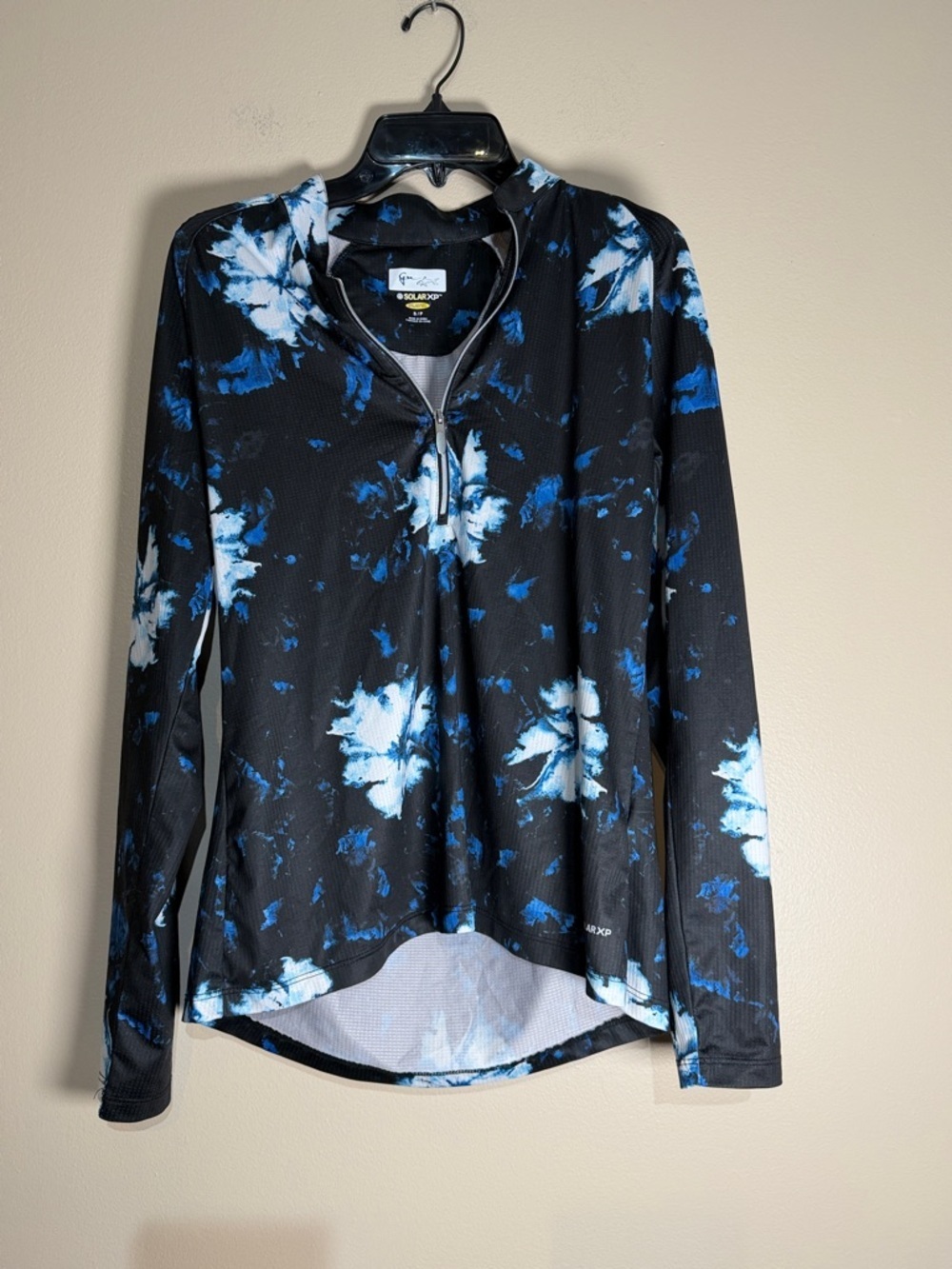 Greg Norman Collection Black Half-Zip Top with Blue Tie-Dye Accents